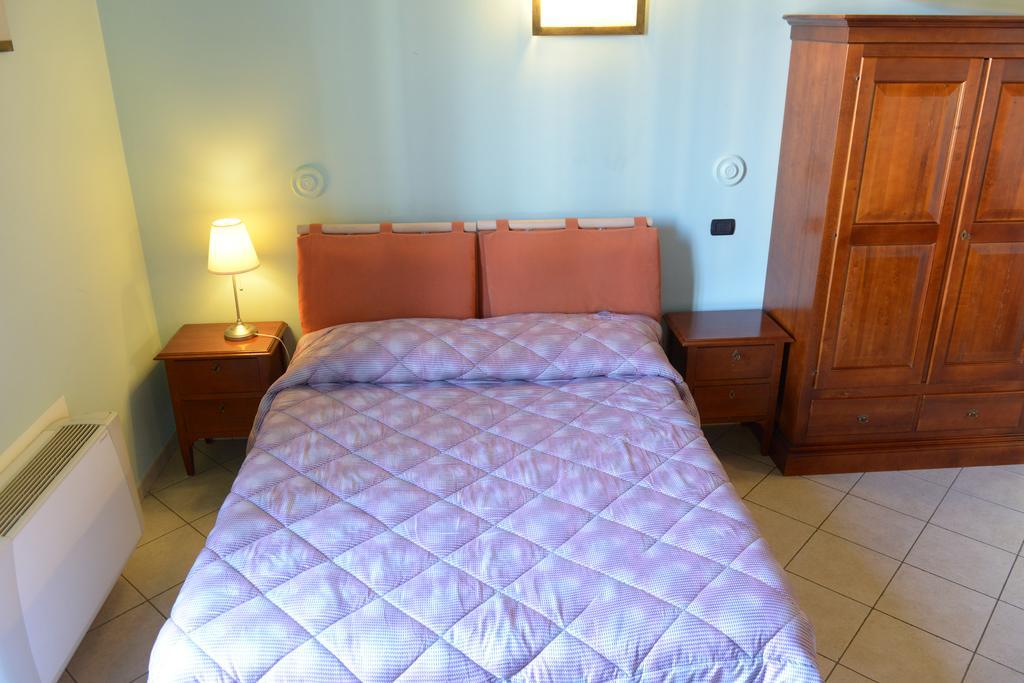 Appartamenti Medioevo Varese Buitenkant foto